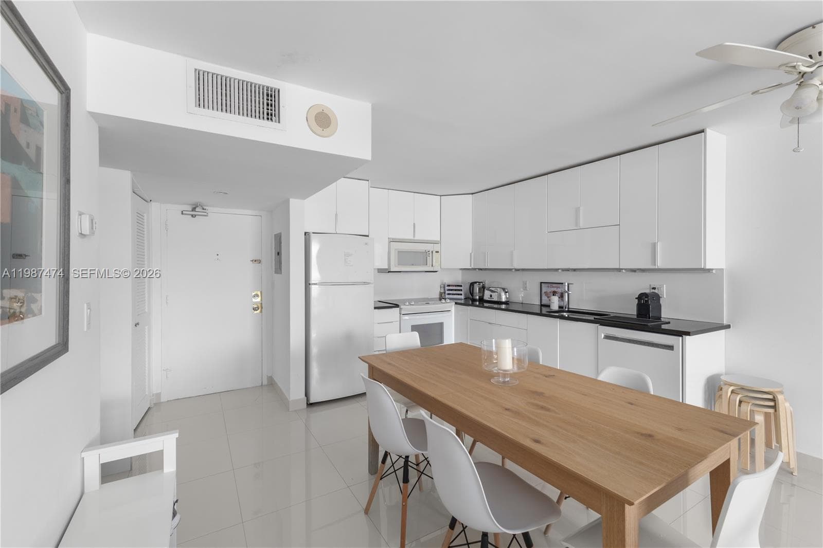 345 Ocean Dr 607 photo 13