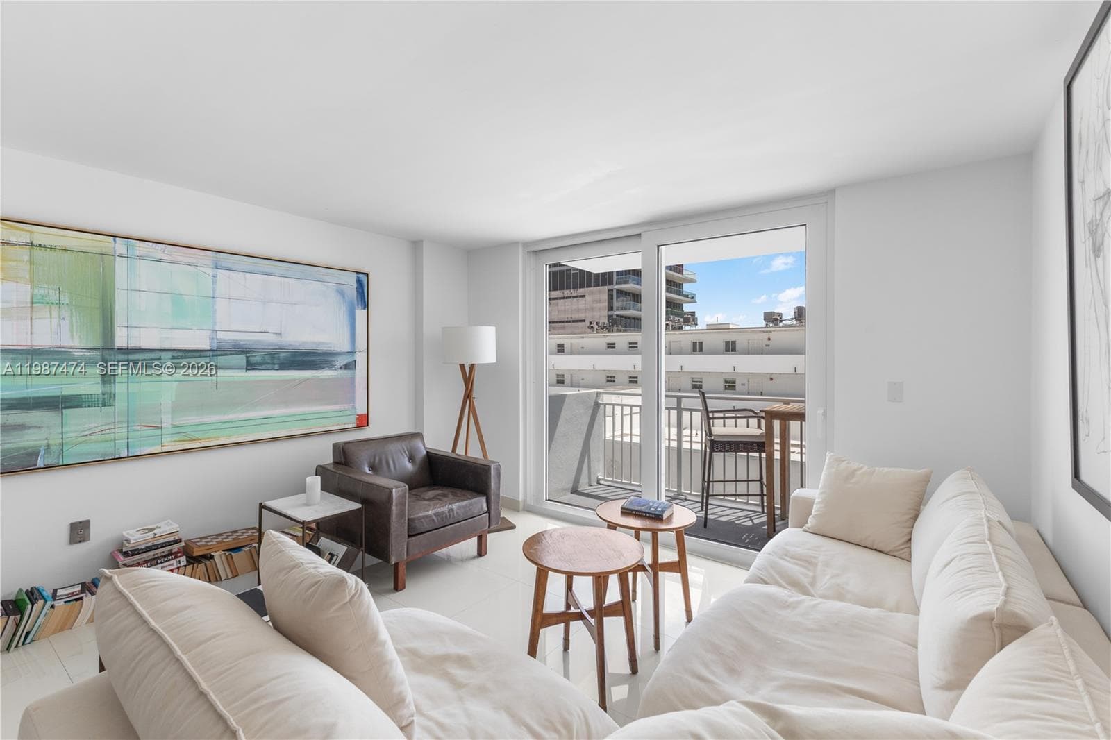345 Ocean Dr 607 photo 1