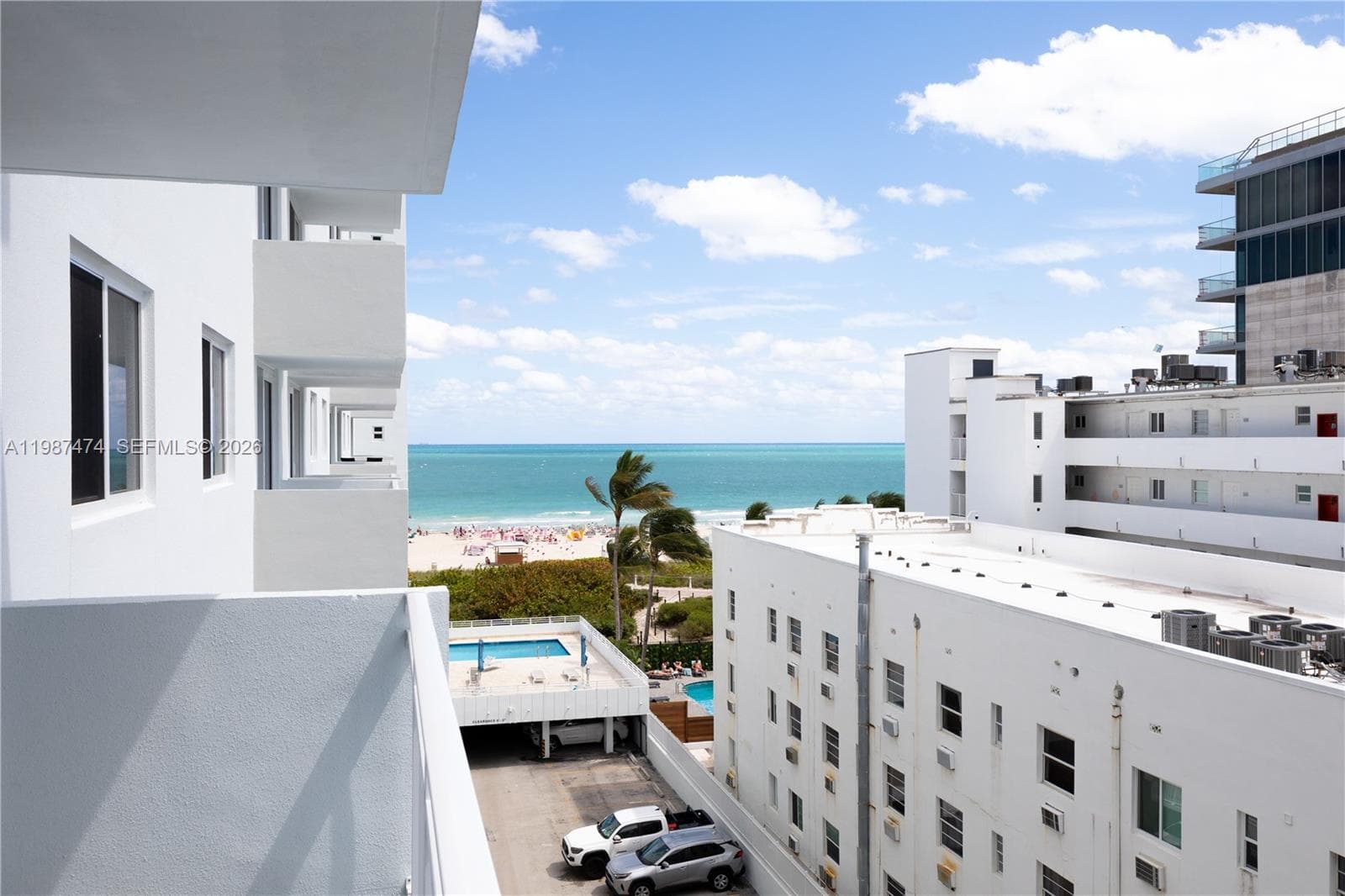 345 Ocean Dr 607 photo 18