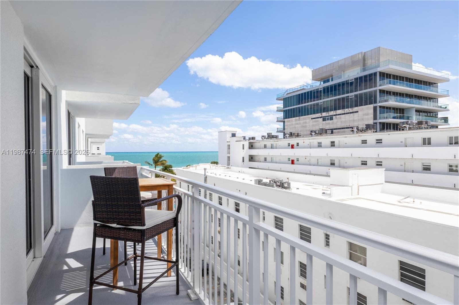 345 Ocean Dr 607 photo 8