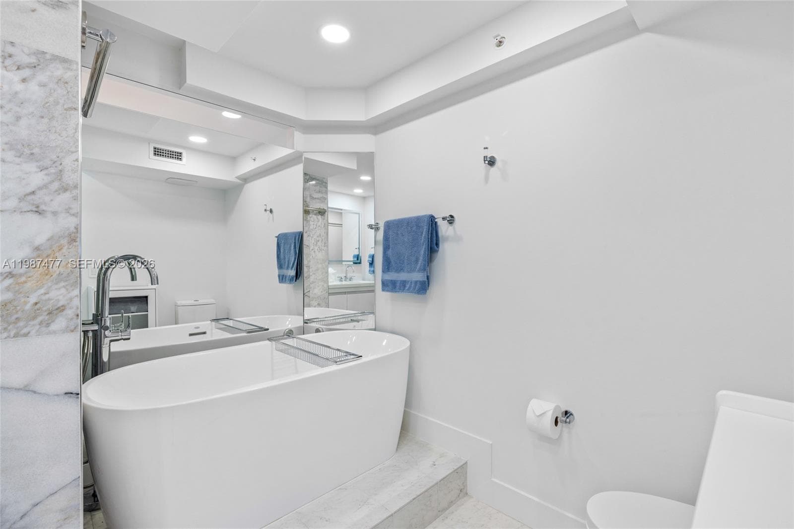 400 Flagler Dr 2003 photo 20