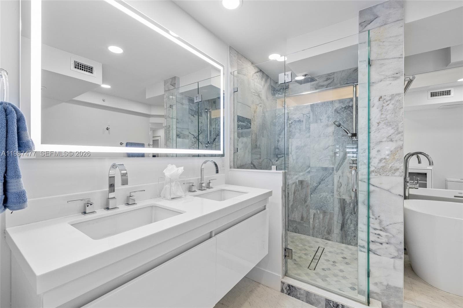 400 Flagler Dr 2003 photo 18