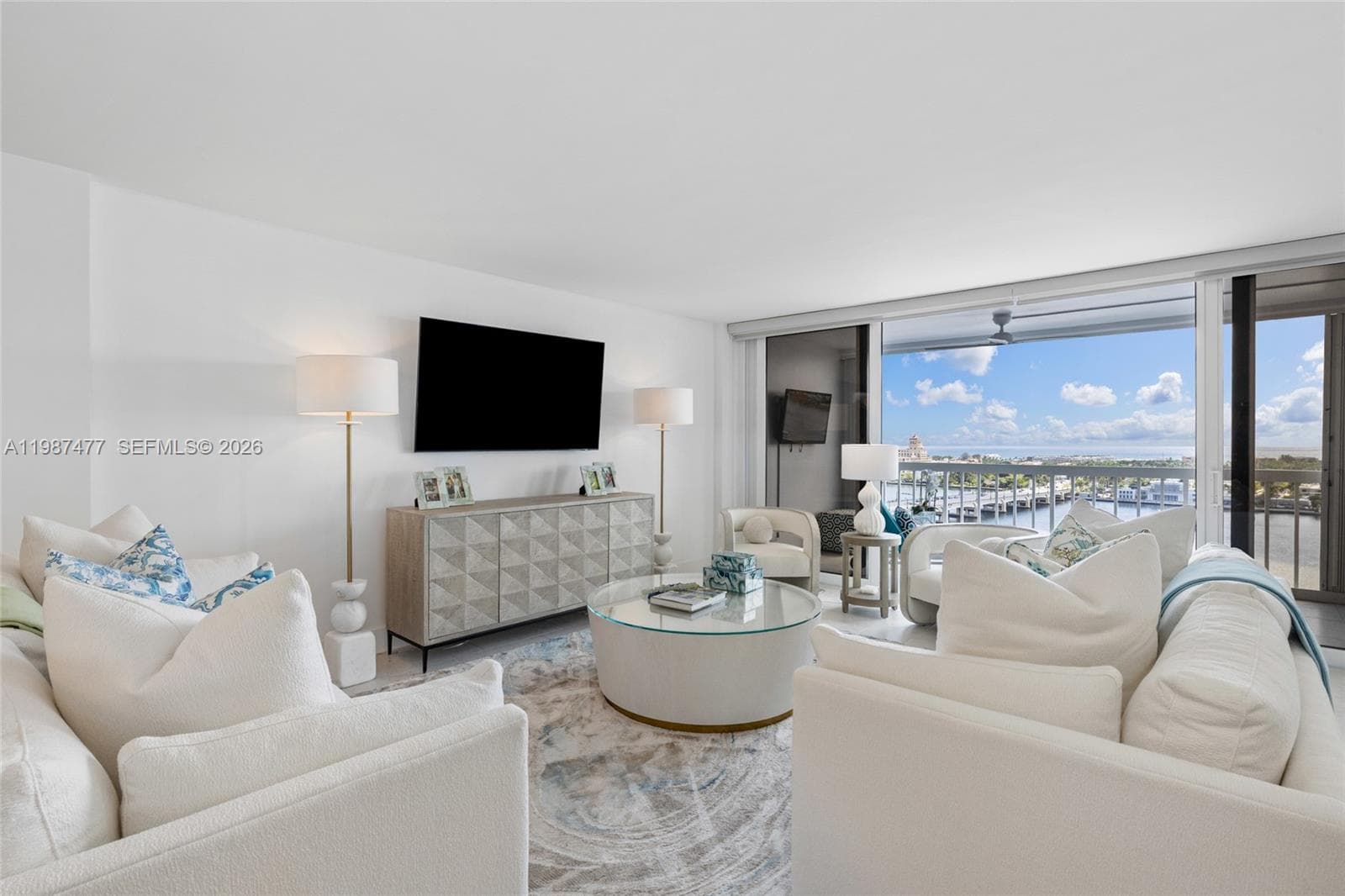 400 Flagler Dr 2003 photo 4