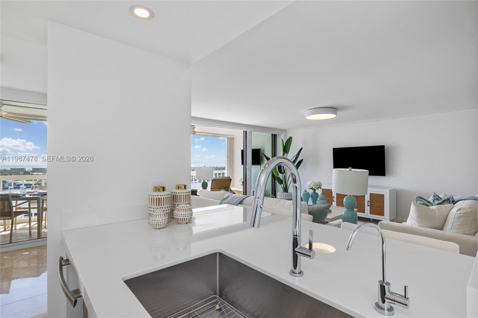 400 Flagler Dr 2004 photo 16