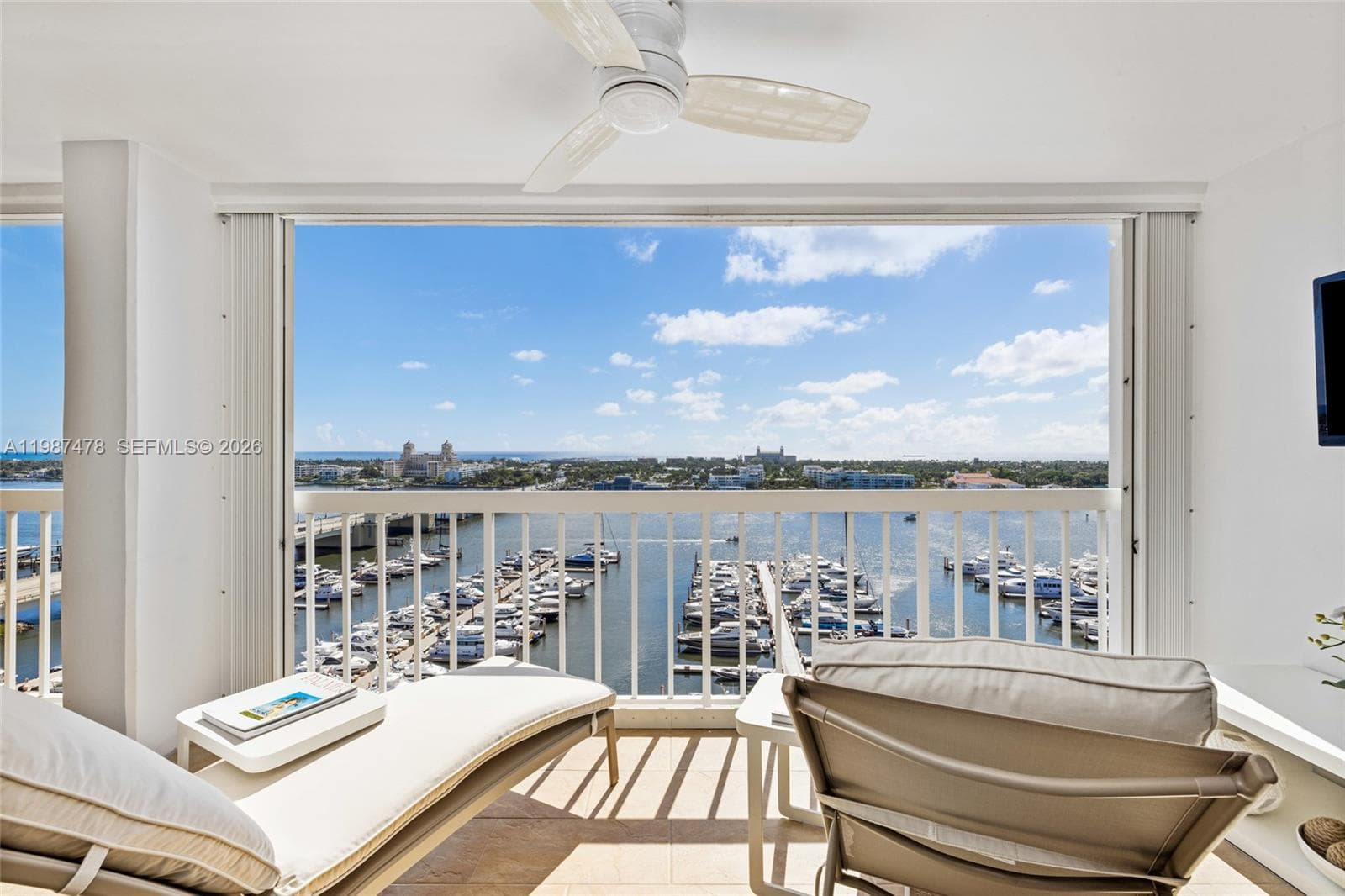 400 Flagler Dr 2004 photo 1