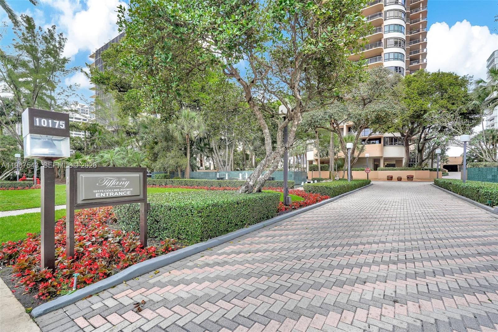 10175 Collins Ave 1207 photo 1