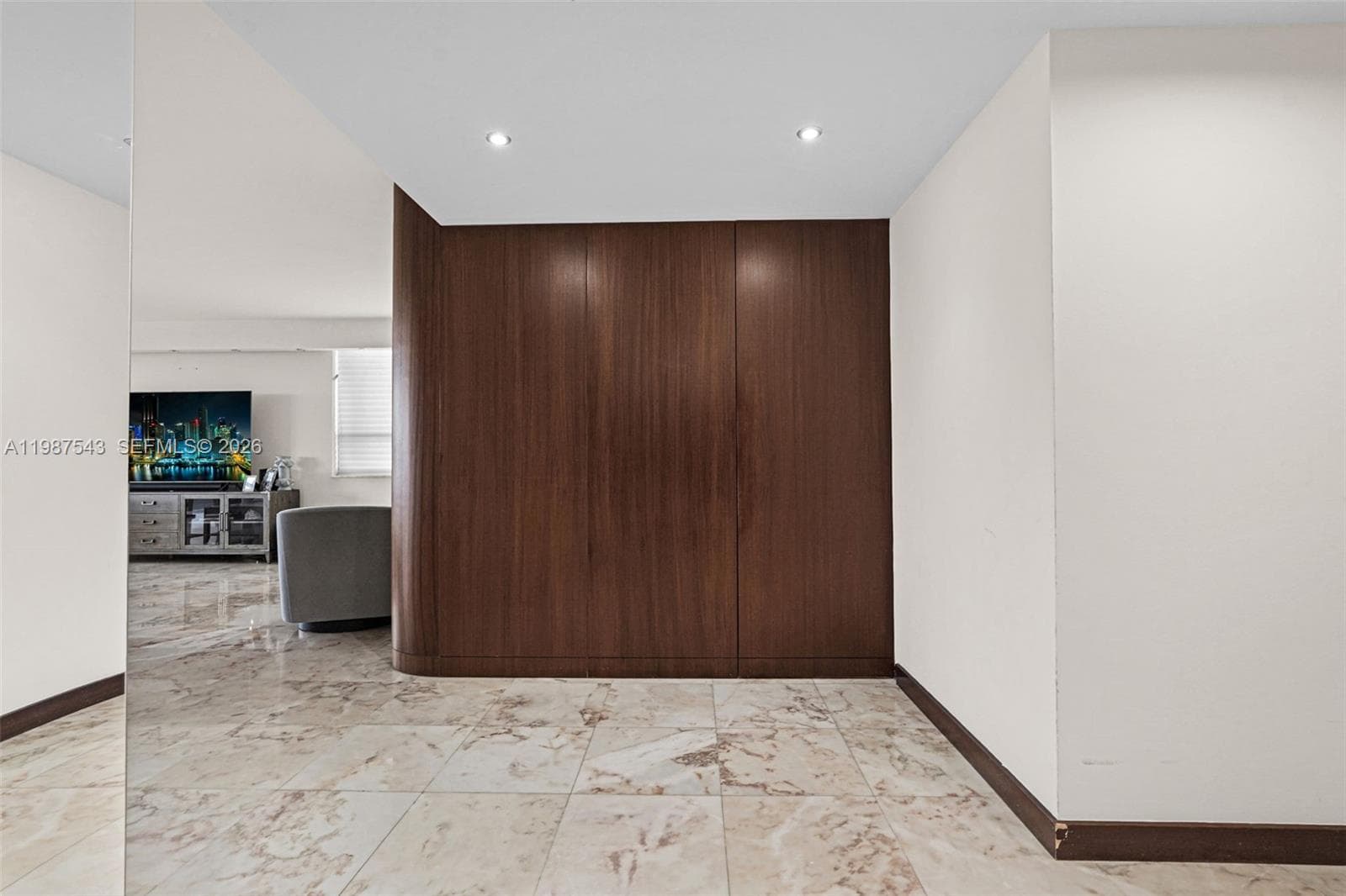 10175 Collins Ave 1207 photo 8