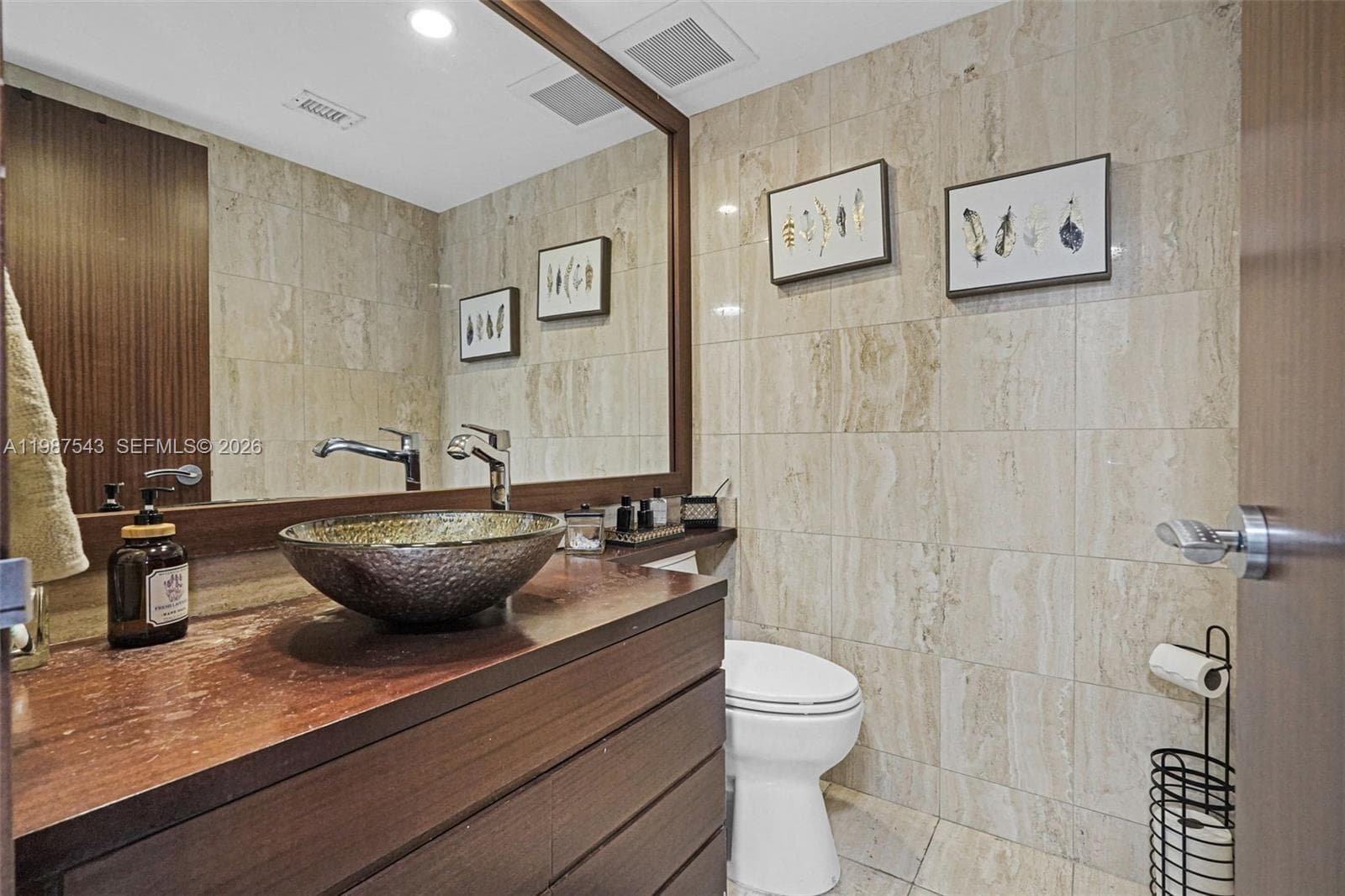 10175 Collins Ave 1207 photo 25