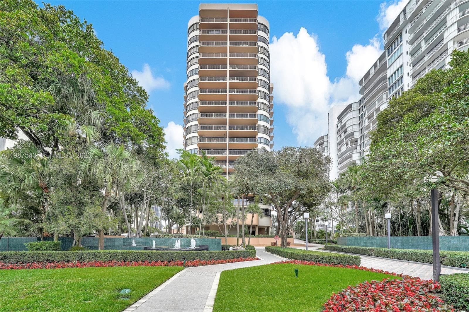 10175 Collins Ave 1207 photo 21