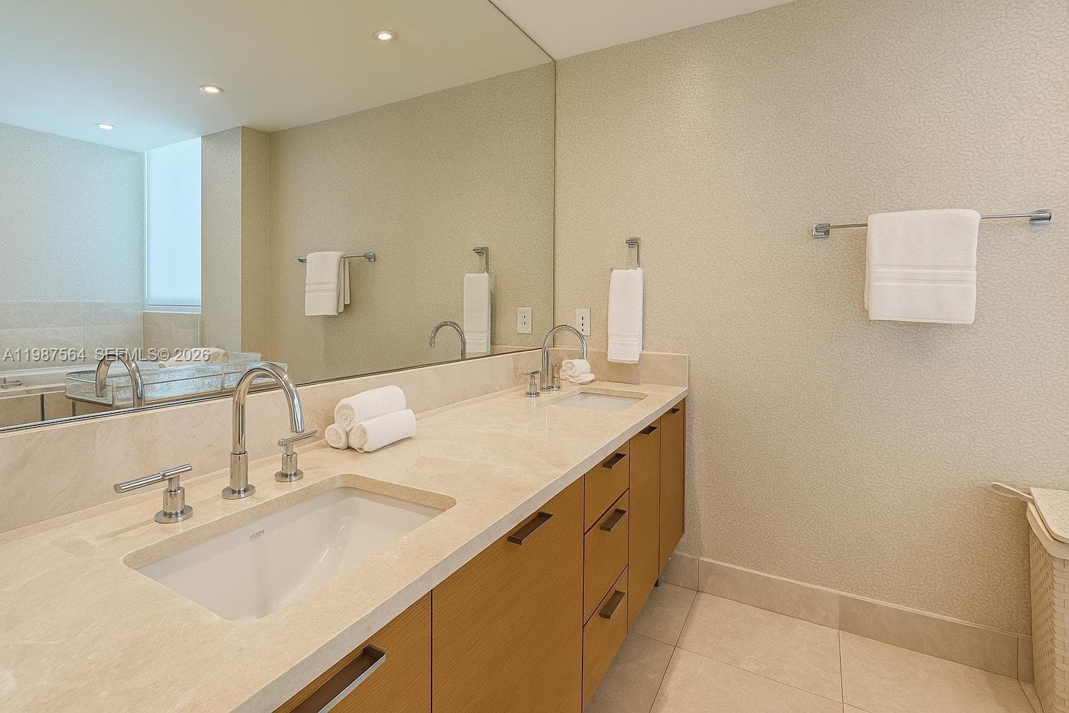 17001 Collins Ave 908 photo 12