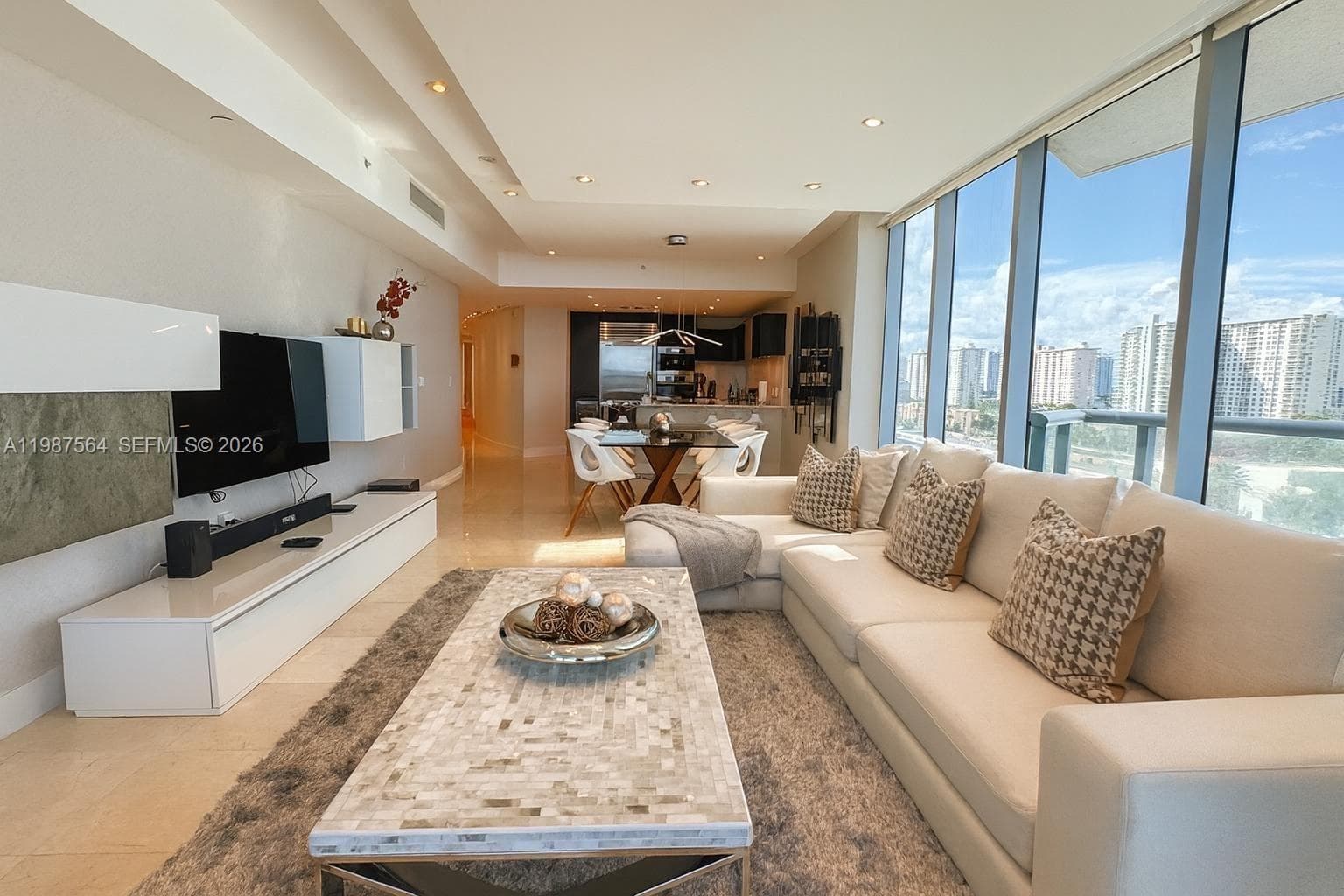 17001 Collins Ave 908 photo 4