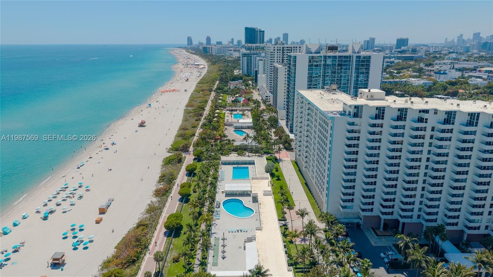 2899 Collins Ave 1422 photo 2