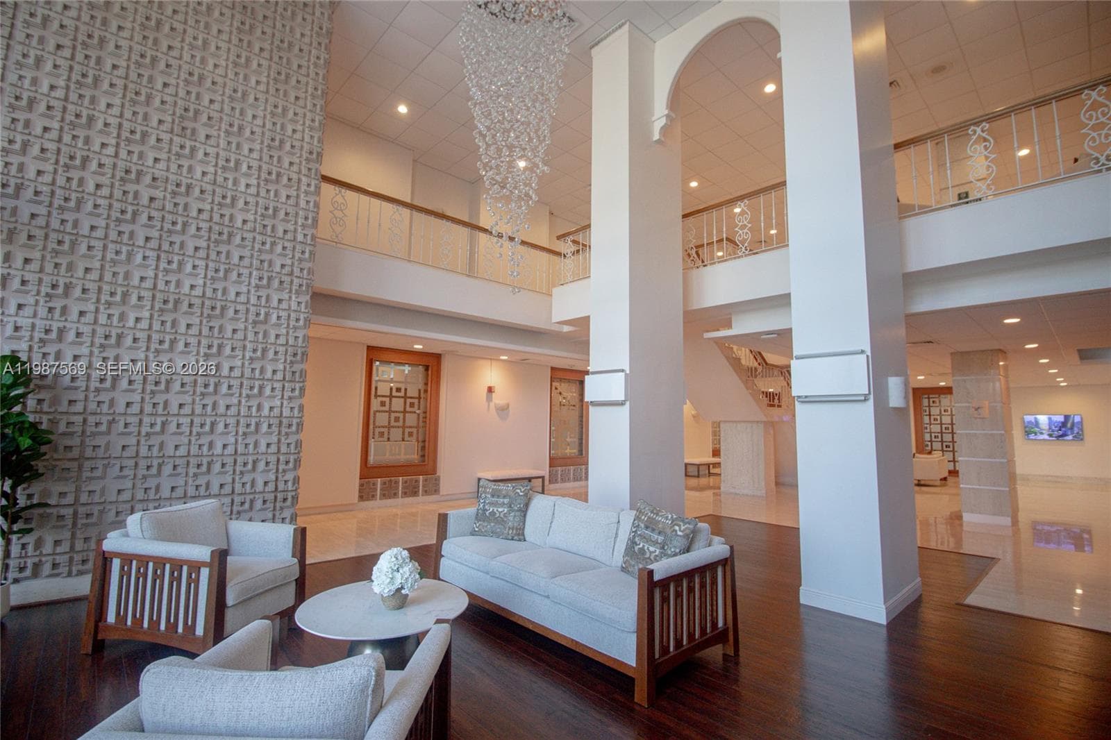 2899 Collins Ave 1422 photo 19