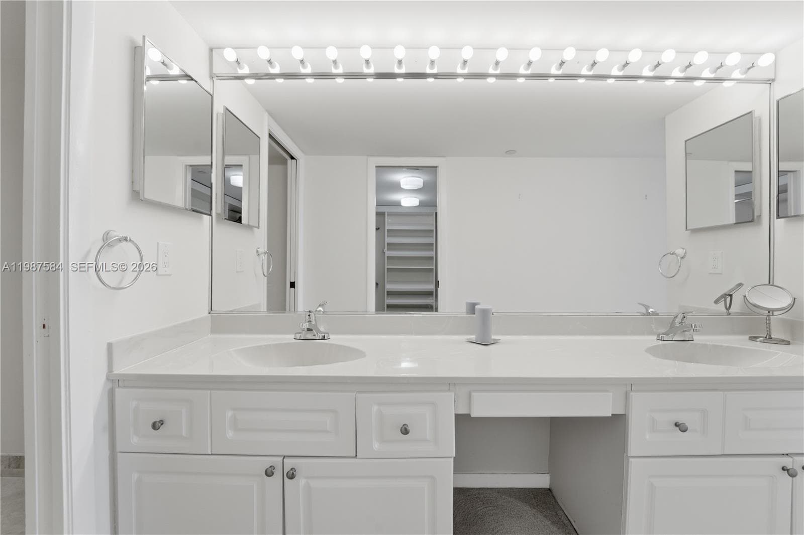 19670 Beach Rd B323 photo 25