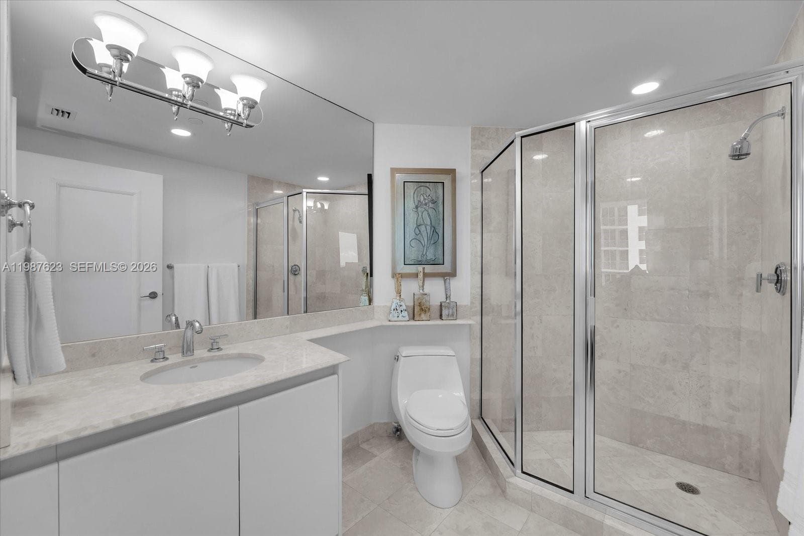 1455 Ocean Dr 909 photo 24