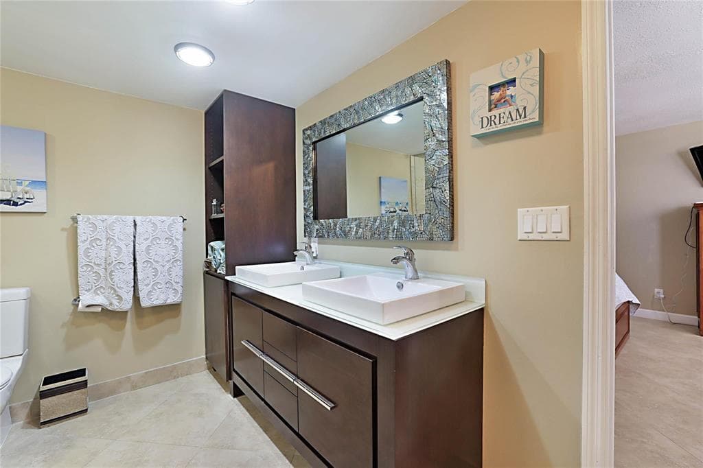 2800 N Ocean Drive B-9d photo 16