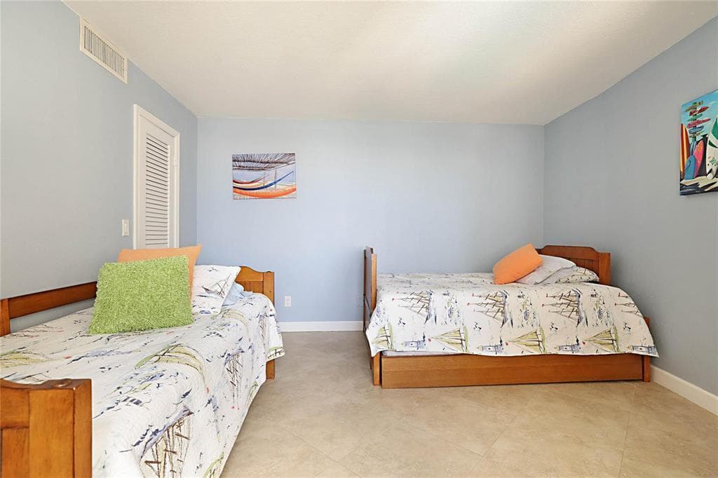 2800 N Ocean Drive B-9d photo 18