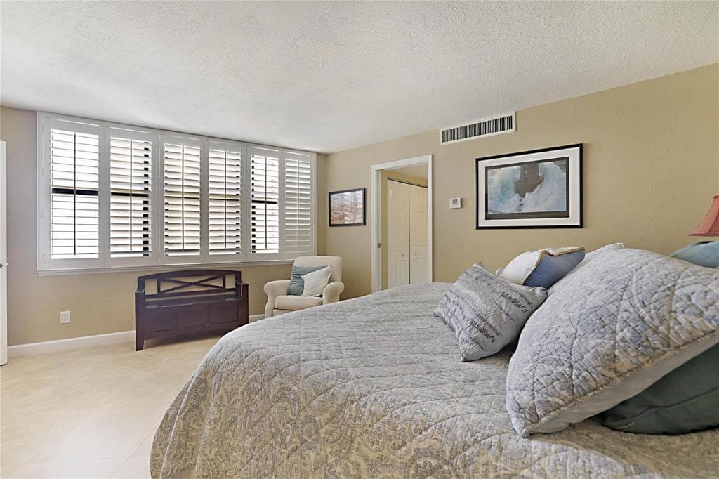 2800 N Ocean Drive B-9d photo 15