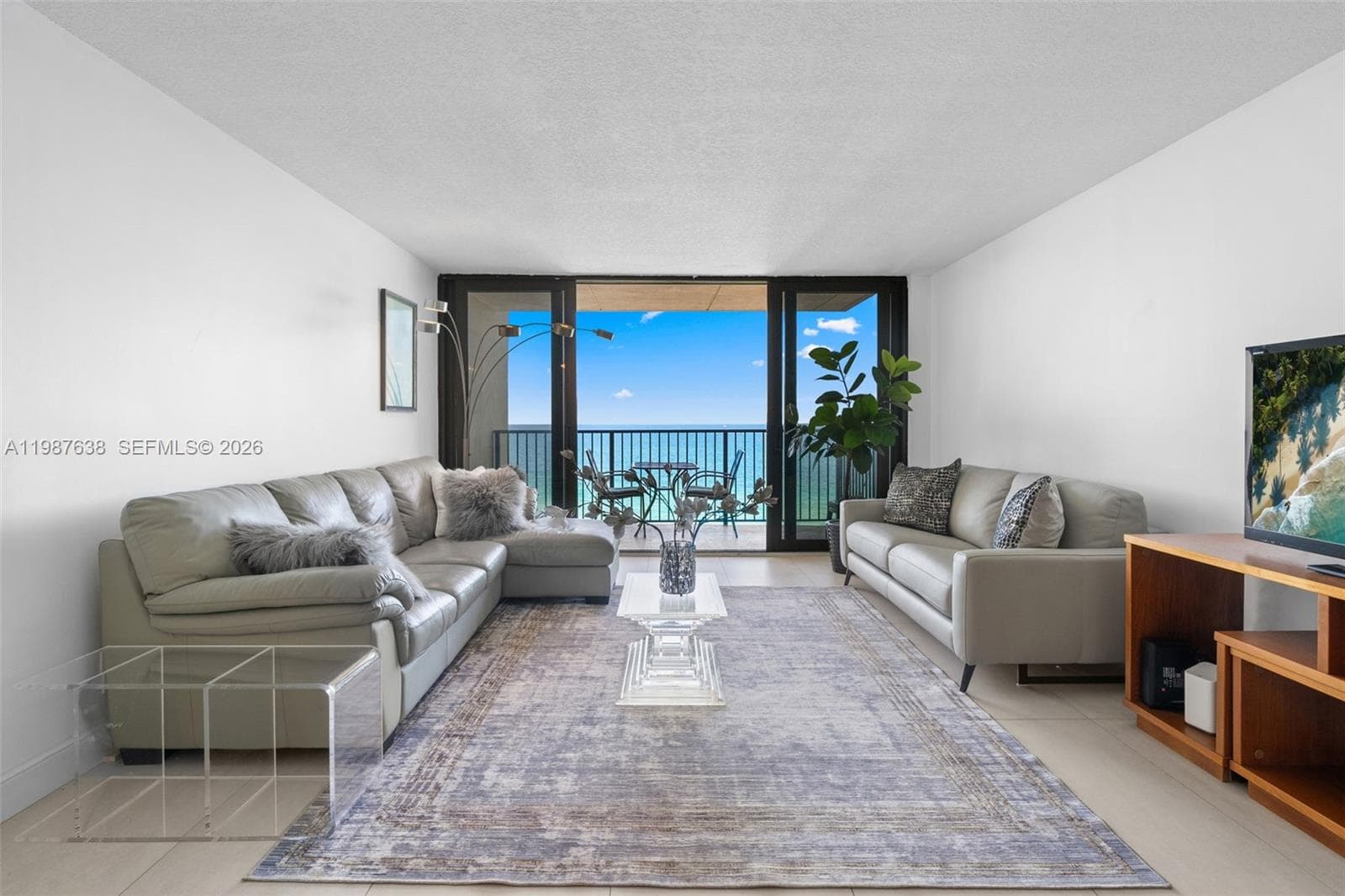 2201 S Ocean Dr 1102 photo 2