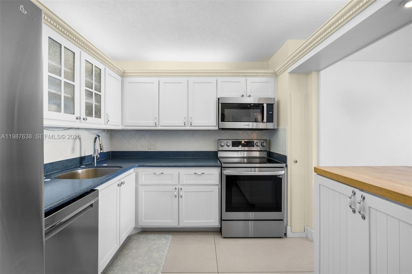 2201 S Ocean Dr 1102 photo 9