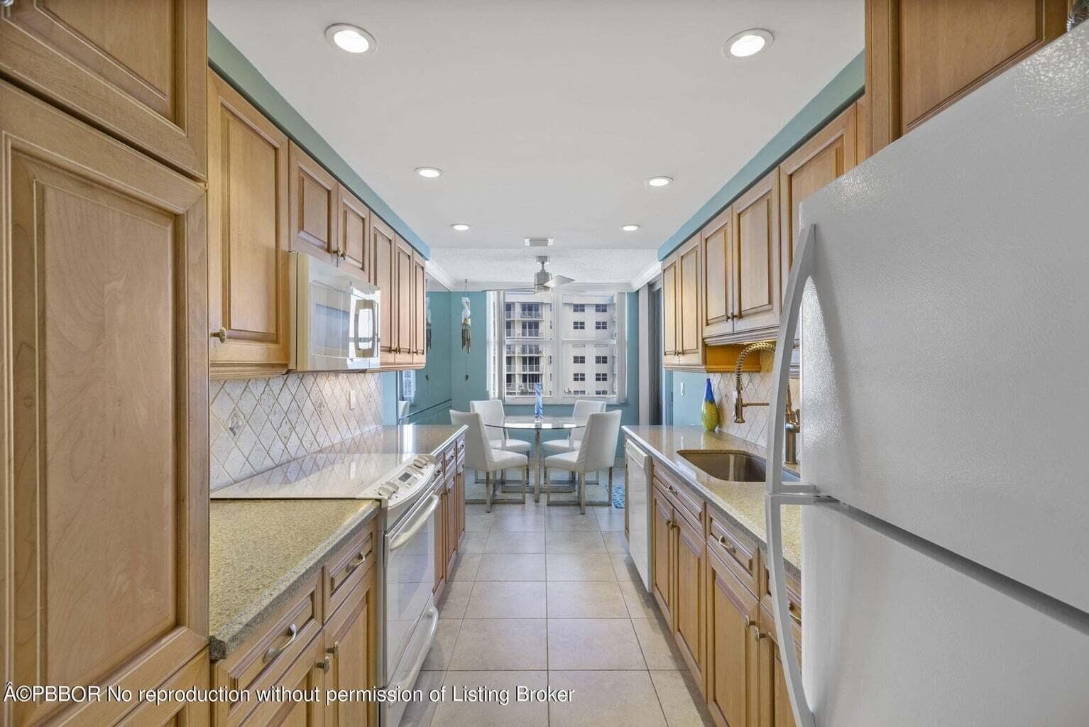 3546 S Ocean Boulevard 601 photo 19