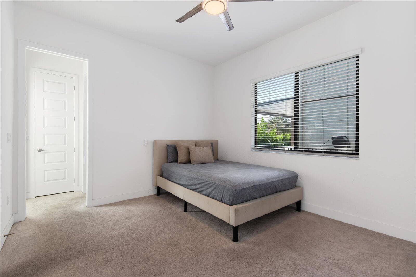 10830 Moore Drive photo 17