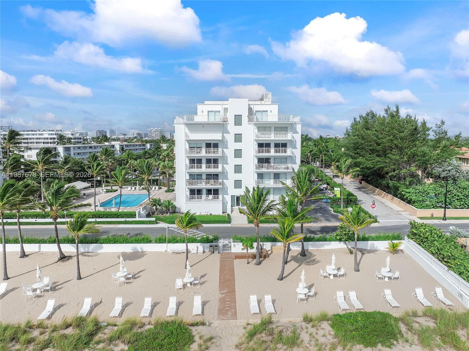 170 Ocean Blvd 304 photo 2