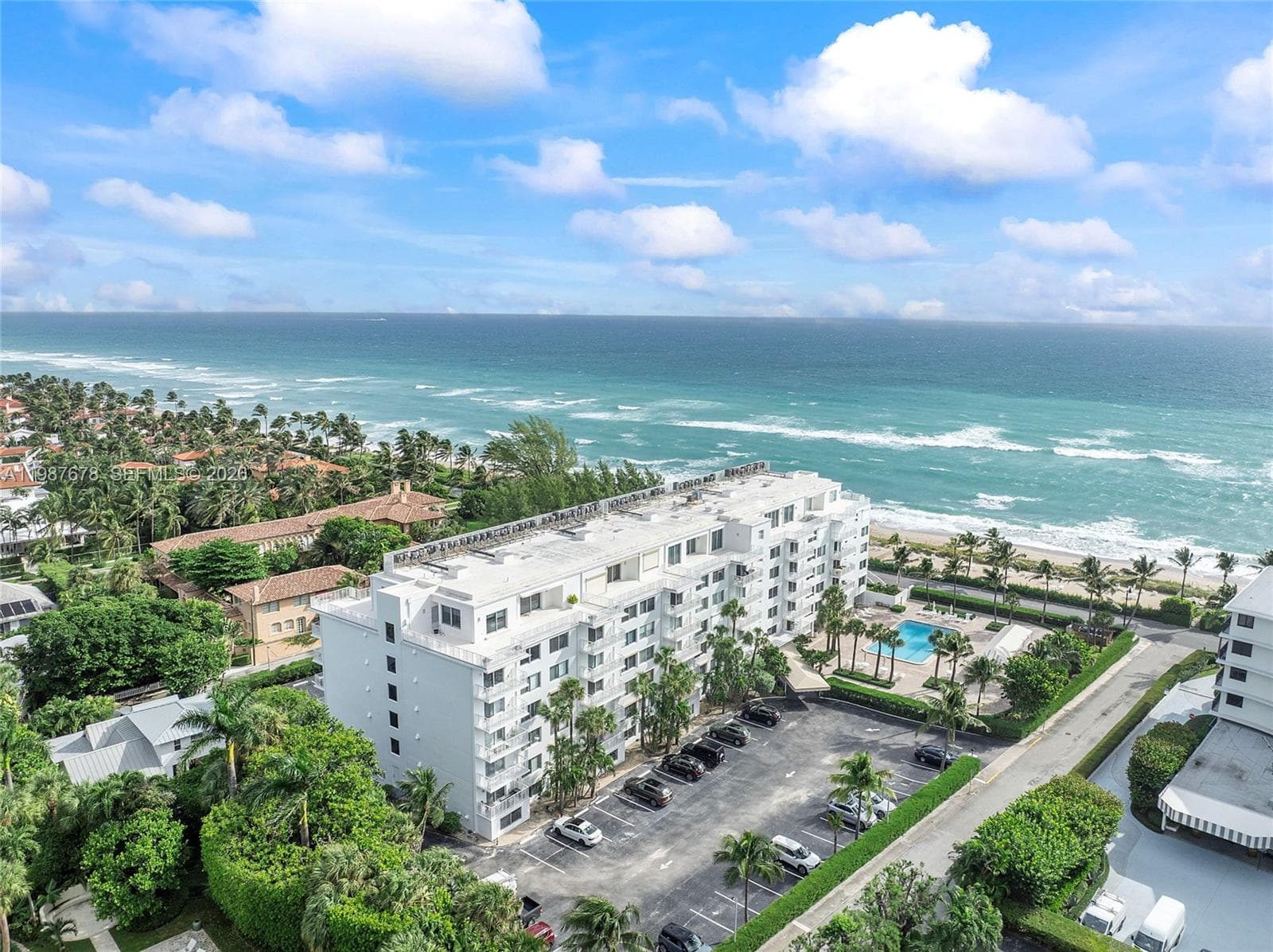 170 Ocean Blvd 304 photo 3