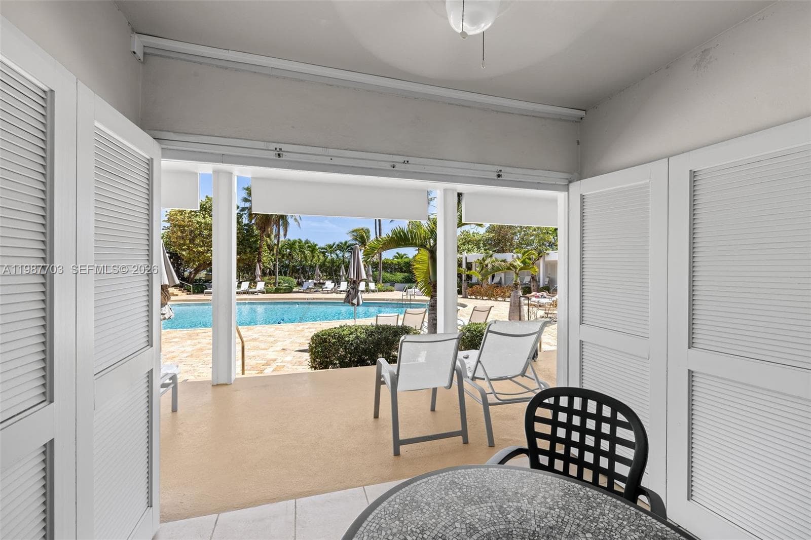 5055 Collins Ave CAB14 photo 1