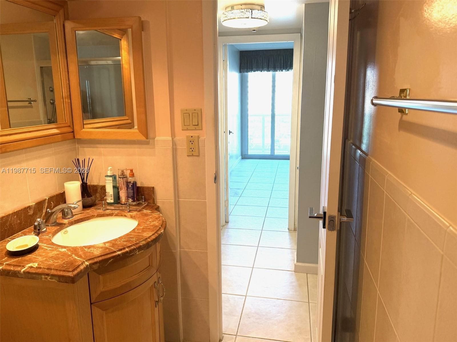 100 Bayview Dr 528 photo 11