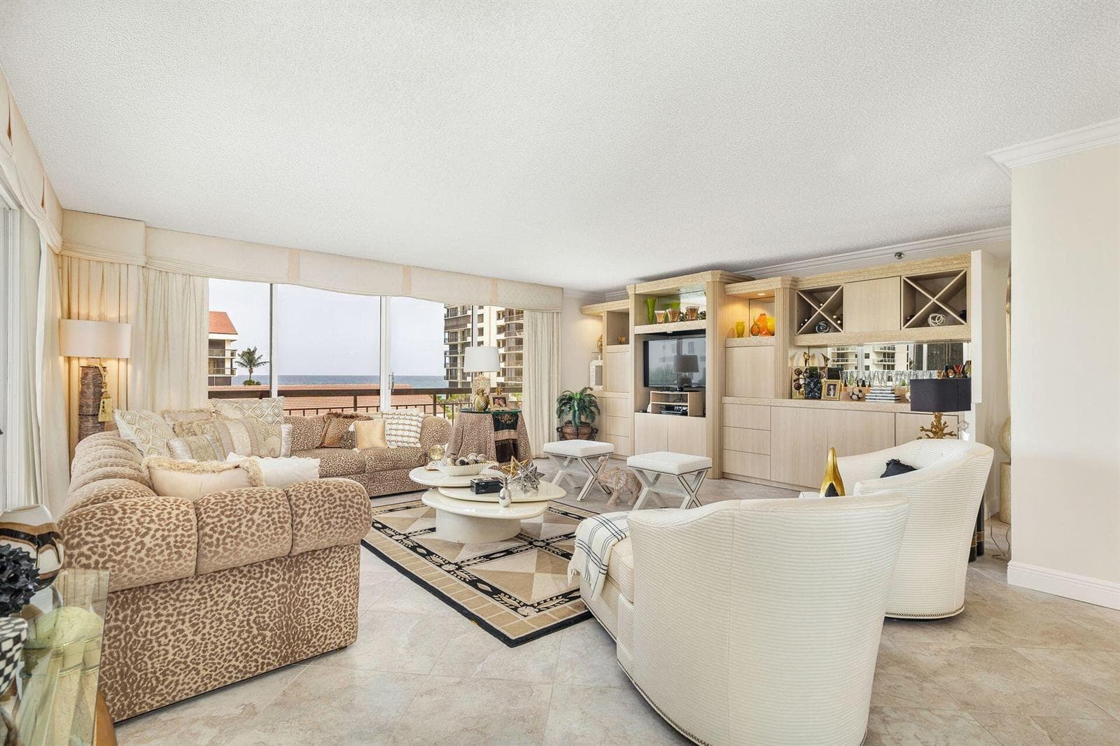 4100 N Ocean Drive 301 photo 3