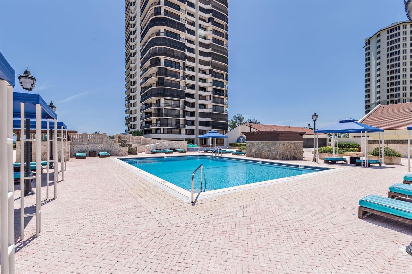 4100 N Ocean Drive 301 photo 24