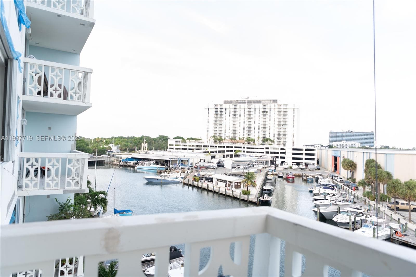 13155 Ixora Ct 512 photo 2