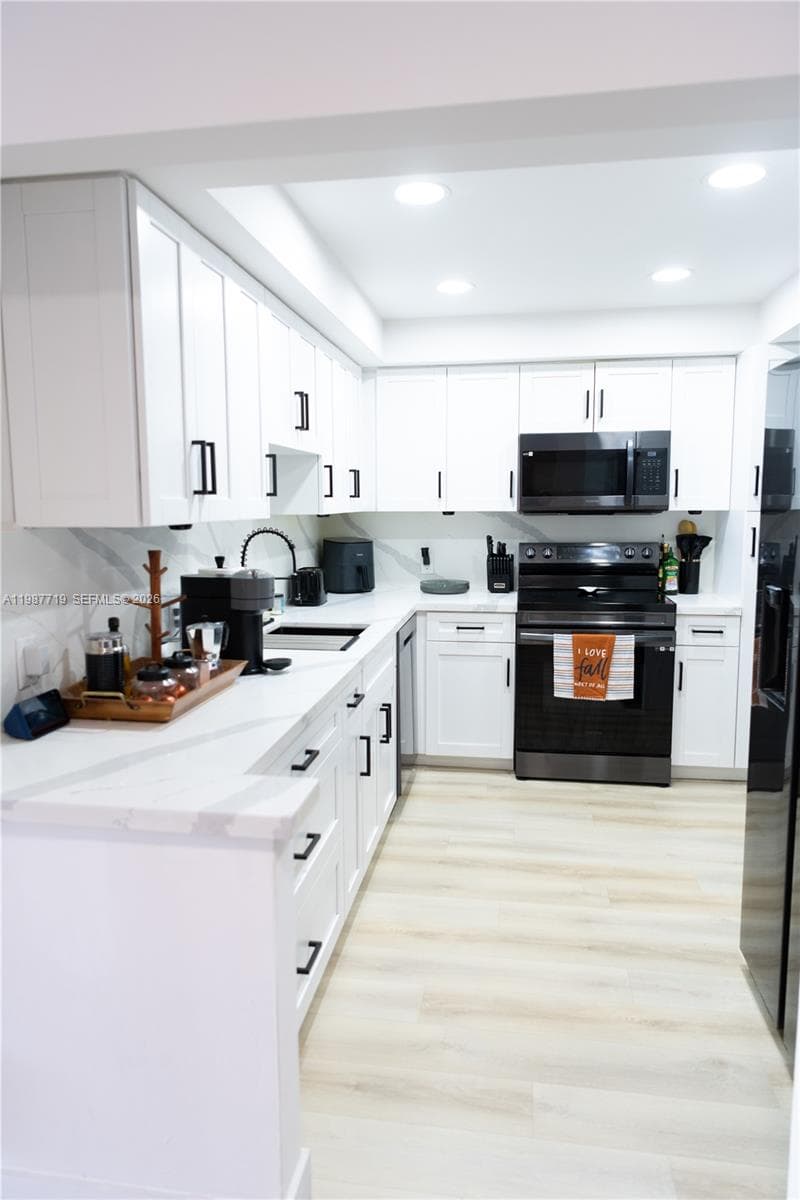 13155 Ixora Ct 512 photo 13