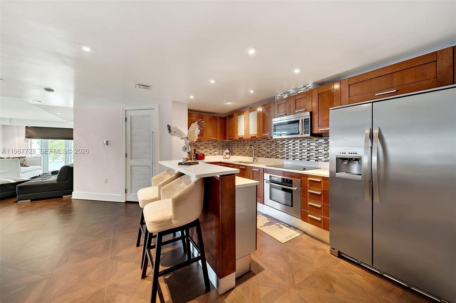 448 Ocean Dr 302 photo 3