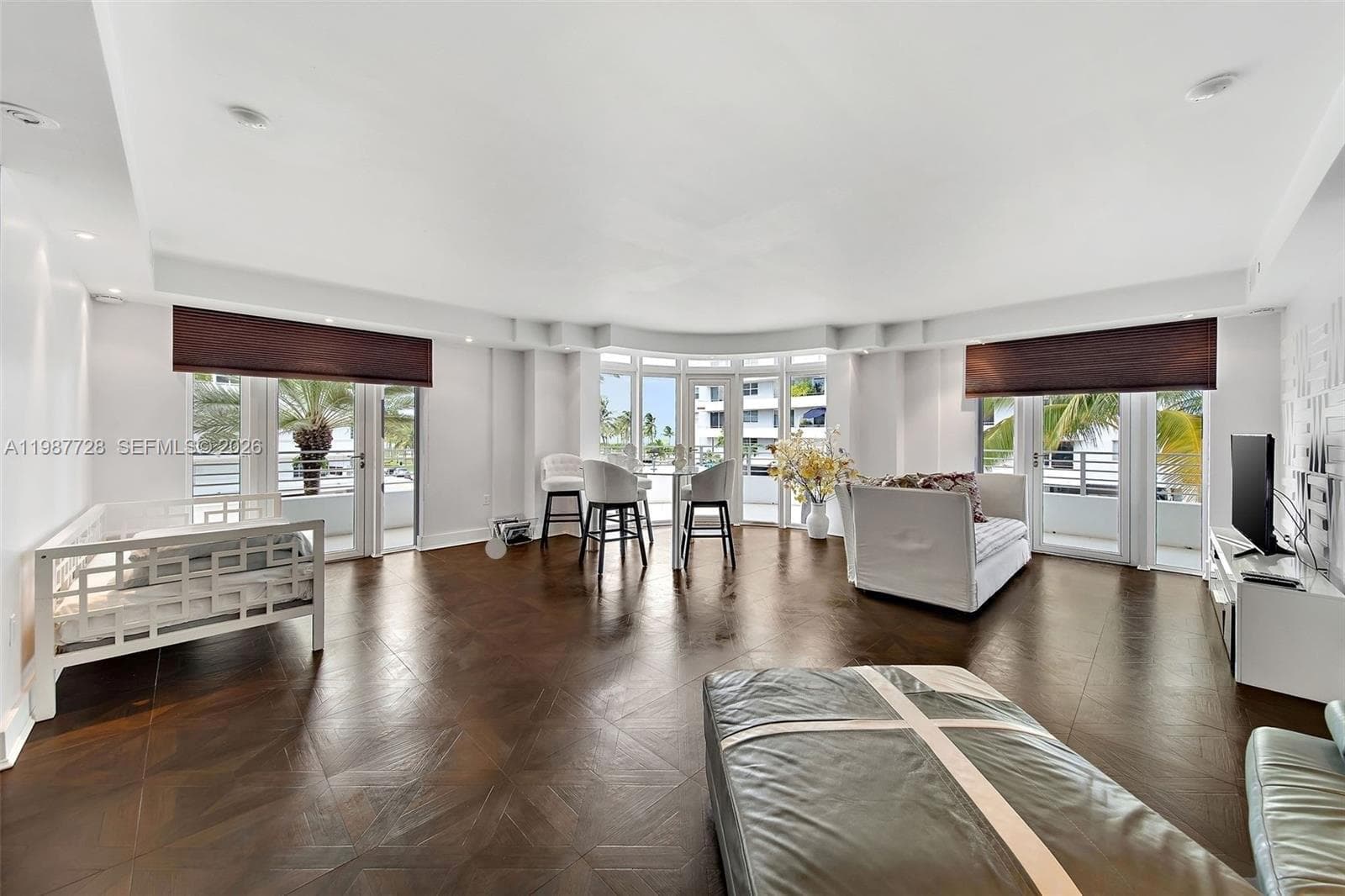 448 Ocean Dr 302 photo 4