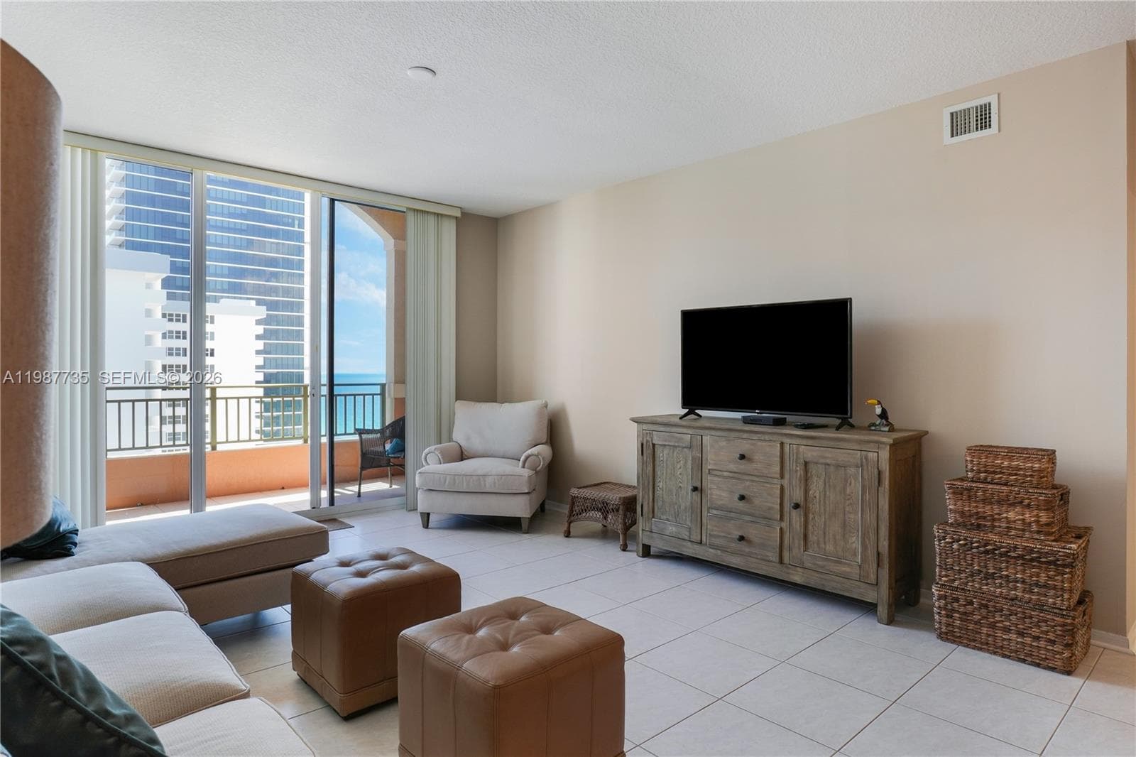 2080 Ocean Dr PH4 photo 1
