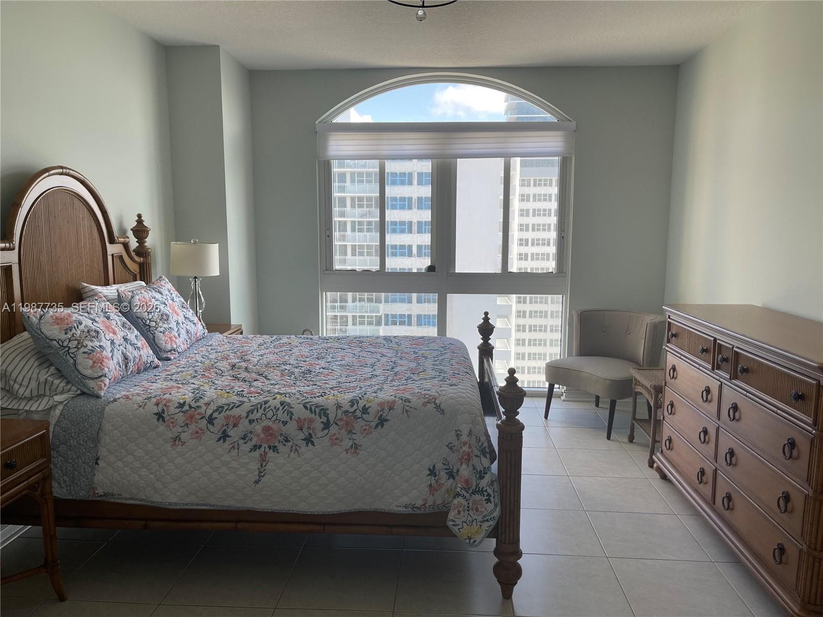 2080 Ocean Dr PH4 photo 9