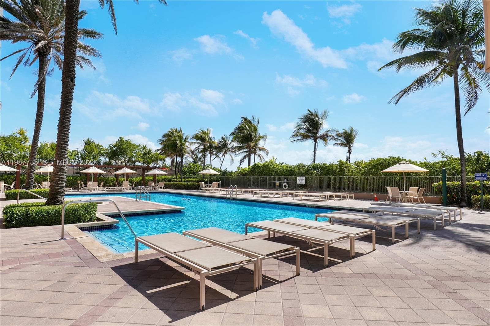 2080 Ocean Dr PH4 photo 24