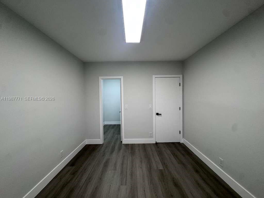 455 Golden Isles Dr 203 photo 16