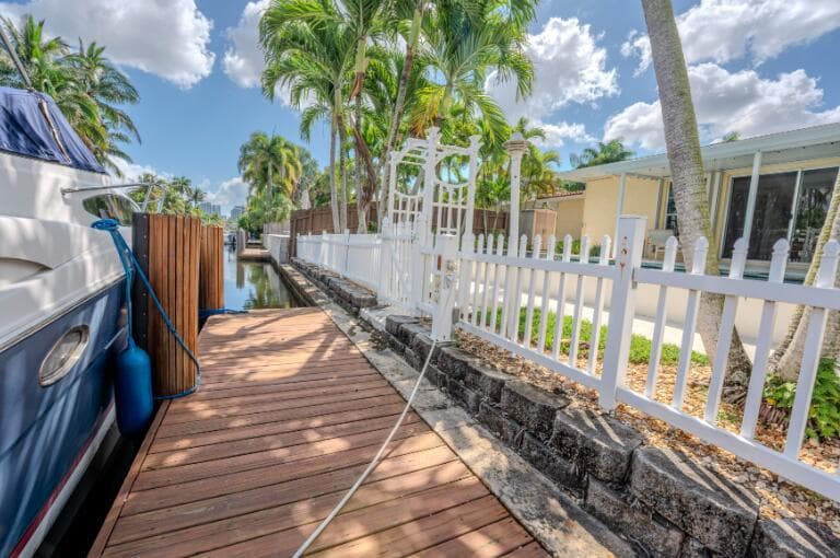 1625 SW 5th Court photo 9
