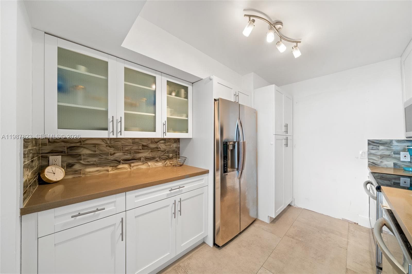 2101 Ocean Dr 2304 photo 13