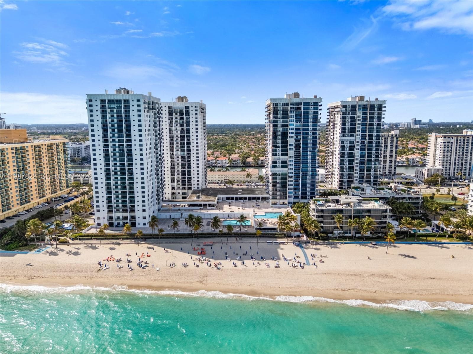 2101 Ocean Dr 2304 photo 4