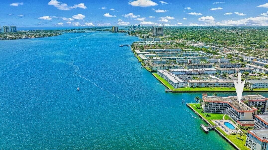 100 Paradise Harbour Boulevard 212 photo 2