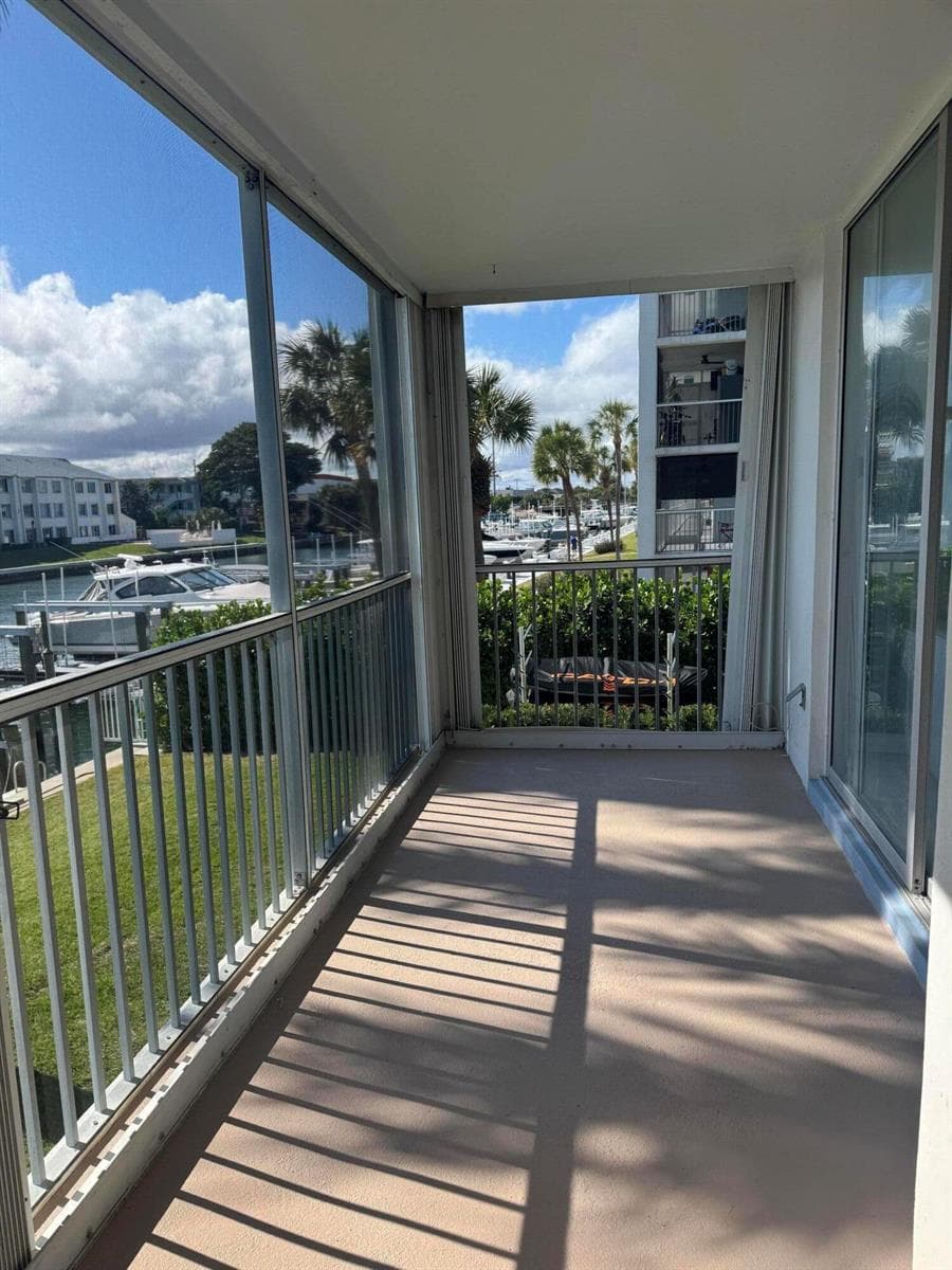 100 Paradise Harbour Boulevard 212 photo 7