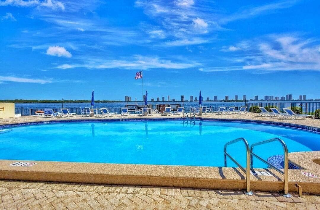 100 Paradise Harbour Boulevard 212 photo 20