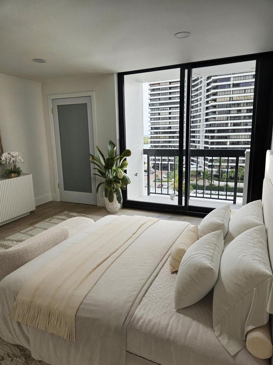 108 Lakeshore Drive 1041 photo 12