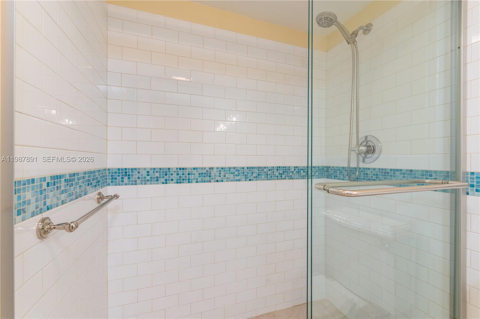 545 12th St 305 photo 17