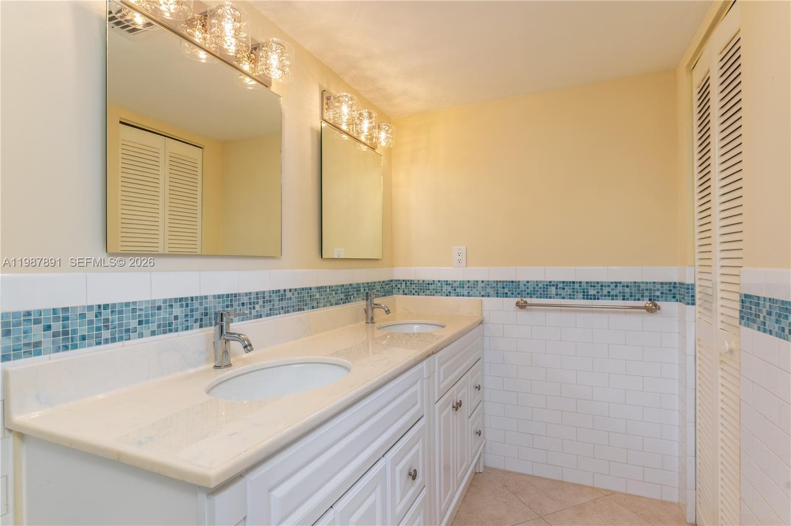 545 12th St 305 photo 12