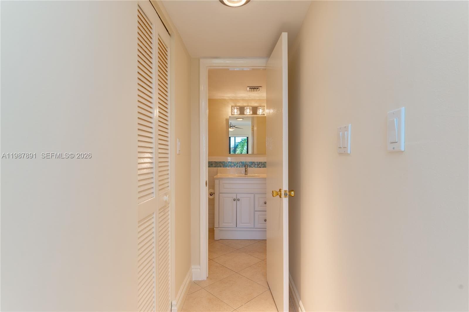 545 12th St 305 photo 10